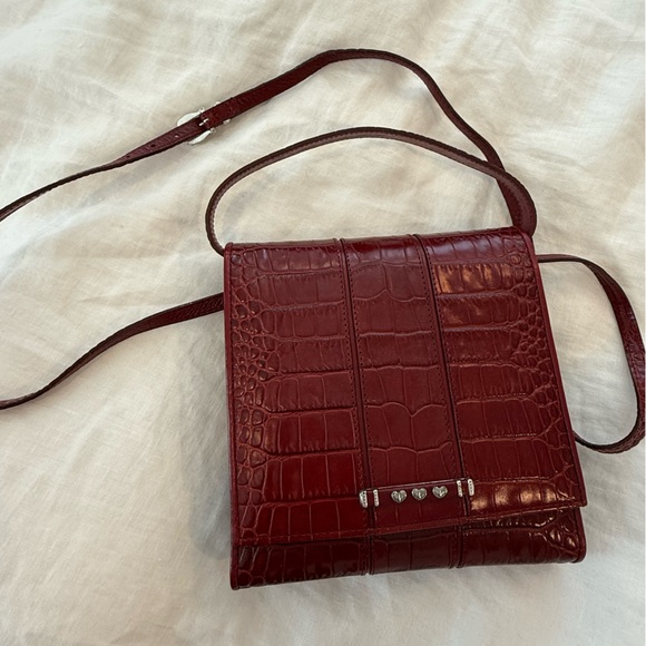Brighton Burgundy Tri-Fold Crossbody Wallet Purse – Heart Mirror - Picture 5 of 11